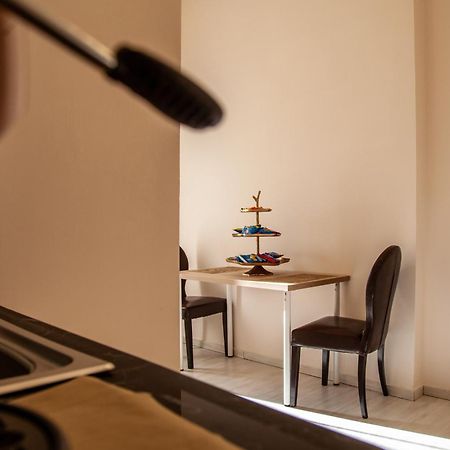 Airport Luxury Rooms Naples Luaran gambar
