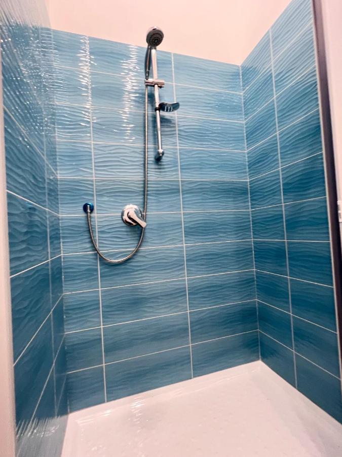 Airport Luxury Rooms Naples Luaran gambar