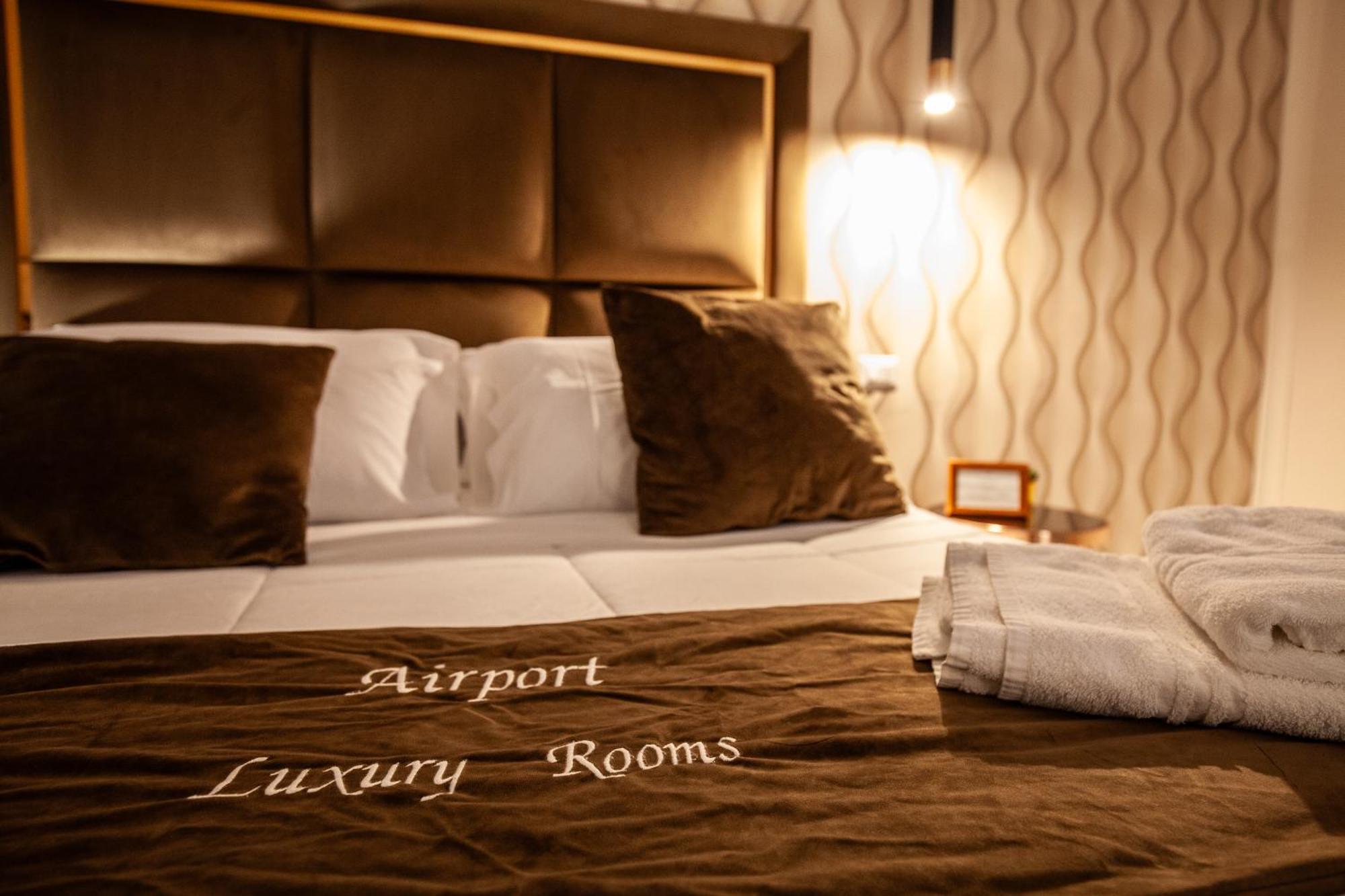 Airport Luxury Rooms Naples Luaran gambar